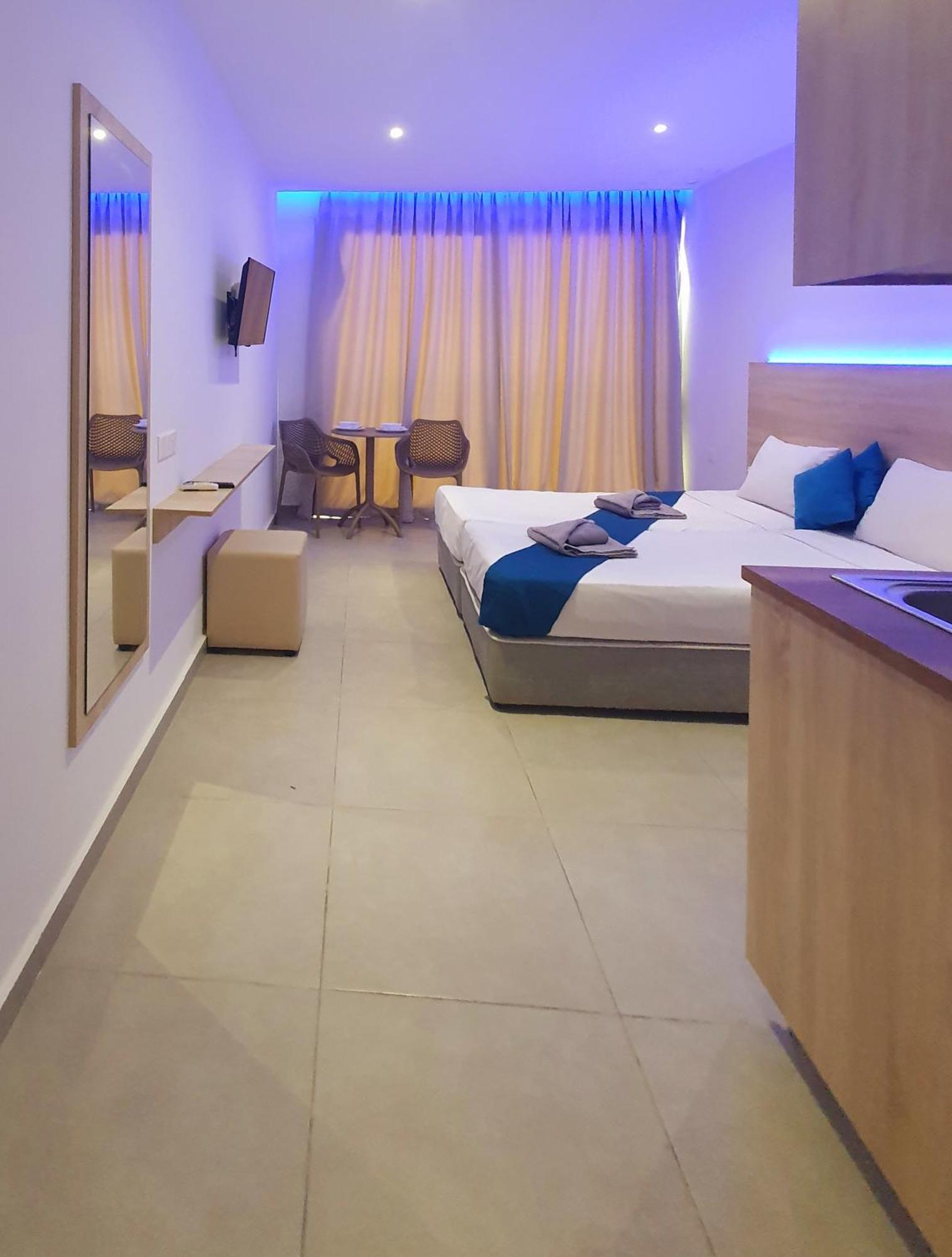 Sun Plaza Suites - Adults Only Agia Napa Exterior foto