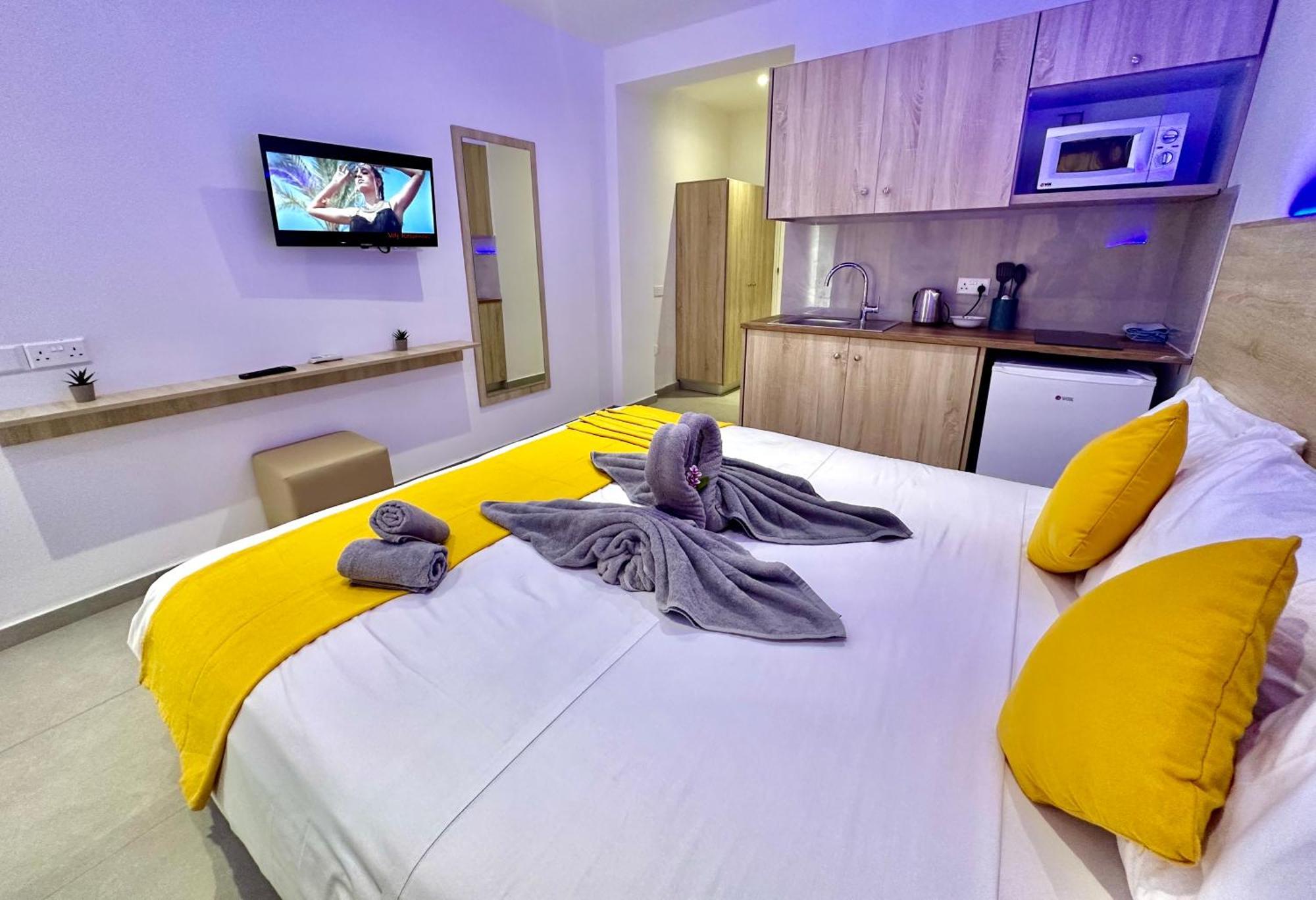 Sun Plaza Suites - Adults Only Agia Napa Exterior foto